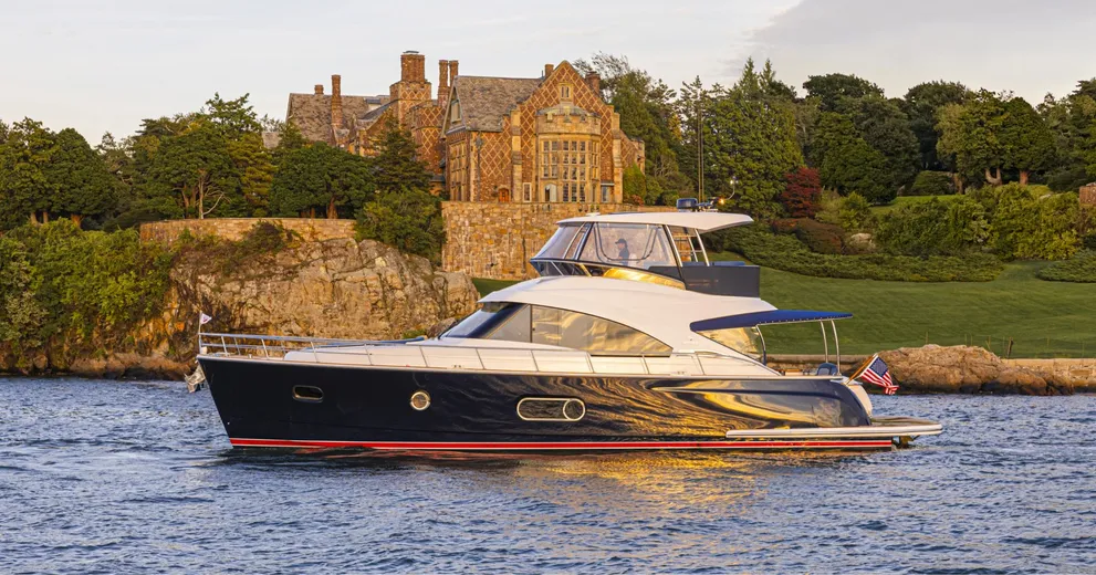 Riviera Celebrates Belize 55 Daybridge “Best New Boat” Award