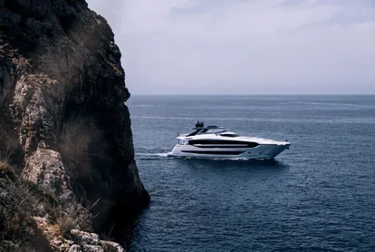 Sunseeker Manhattan 94 Wins World Yacht Trophy