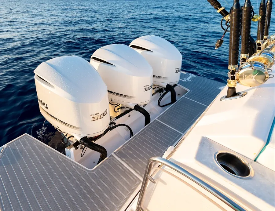 Petzolds boat service department
