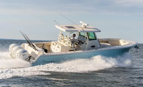 360 CENTER CONSOLE