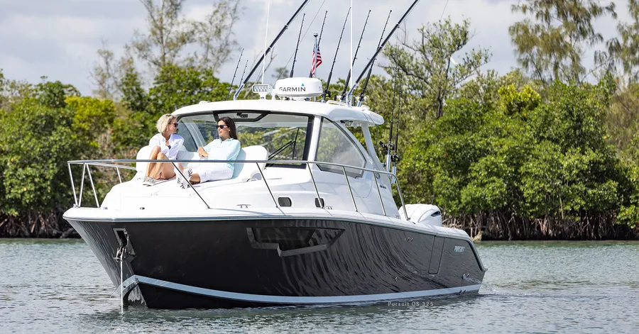 Pursuit OS Models: Offshore Performance Meets Luxury on Florida’s Gulf Coast