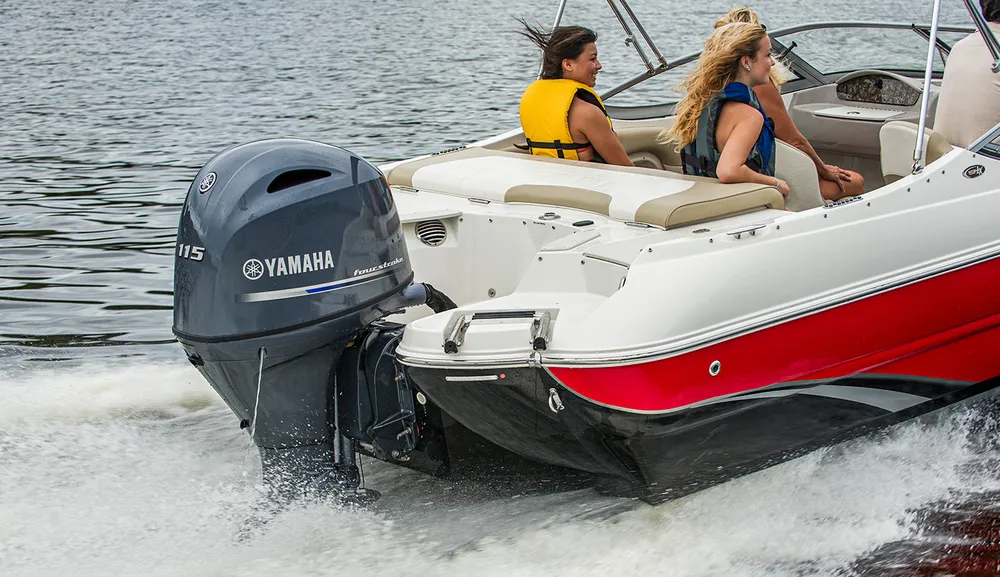 Featured image for Unleash the Power: Yamaha Outboard Motors at Sports Marine Center