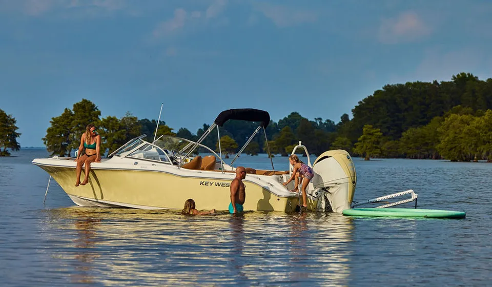 Spring start-up and seasonal boat maintenance at Sports Marine