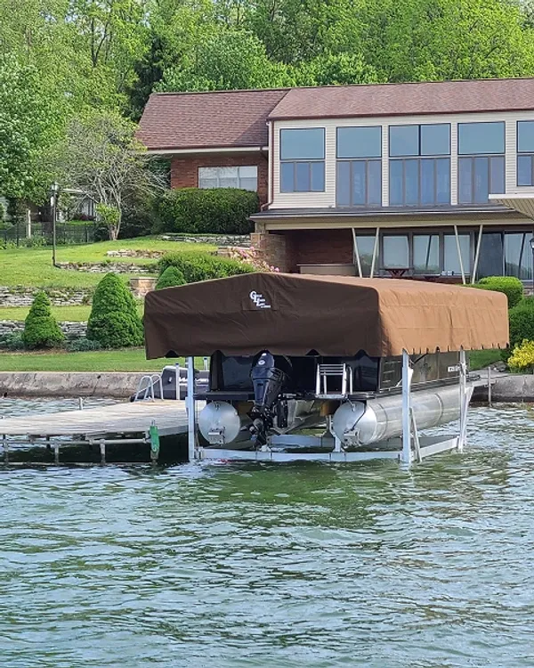 Docks & Lifts