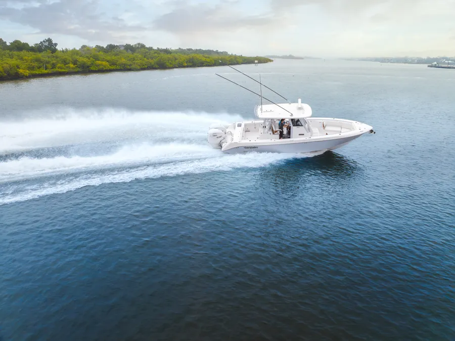 What Makes Everglades Boats Worth the Investment? A South Jersey Perspective