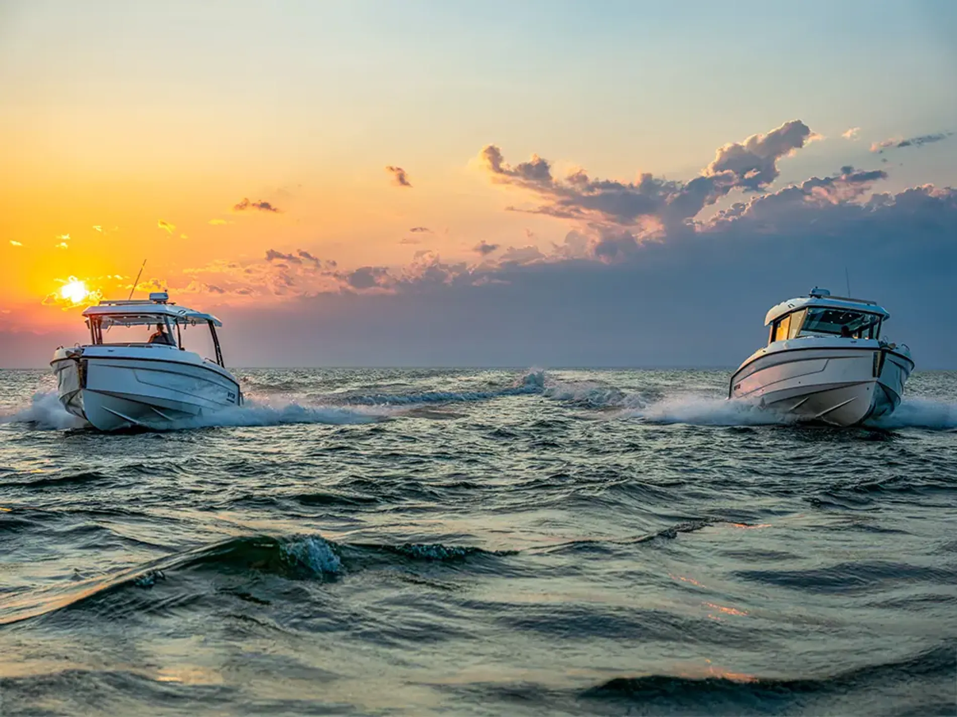 Cruisers Yachts 38 VTR vs. 38 VTR EC: Which Model Is Right for You?