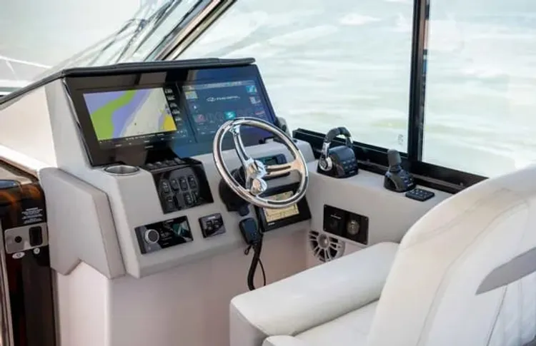 Helm with integrated multifunction displays