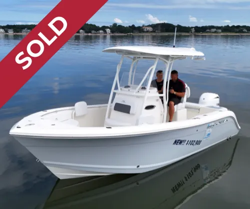 2025 Cobia 220 CC