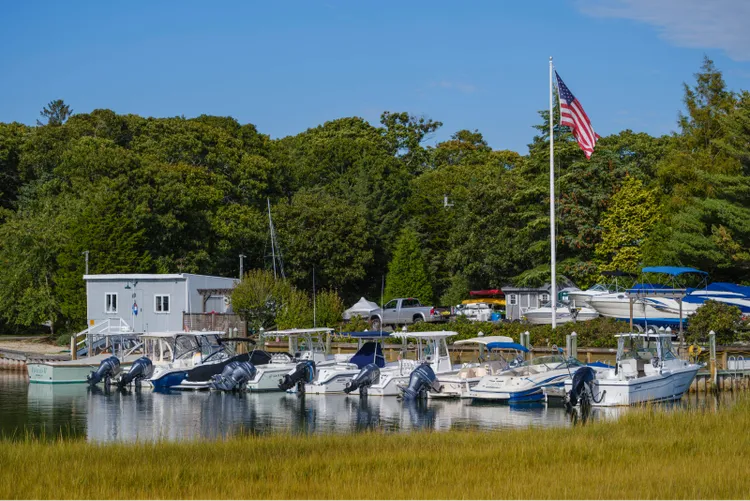 Broadwaters Cove Gallery