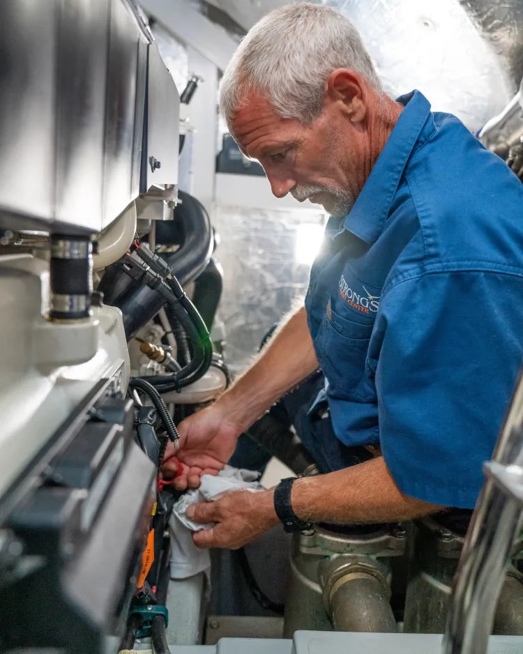 marine-mechanic-services