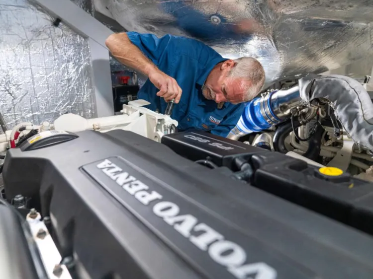 marine-mechanic-services