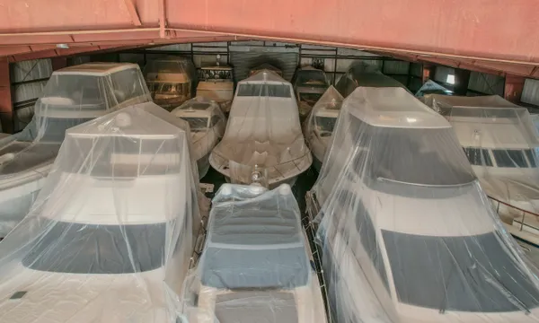 Benefits of Indoor vs. Outdoor Boat Storage