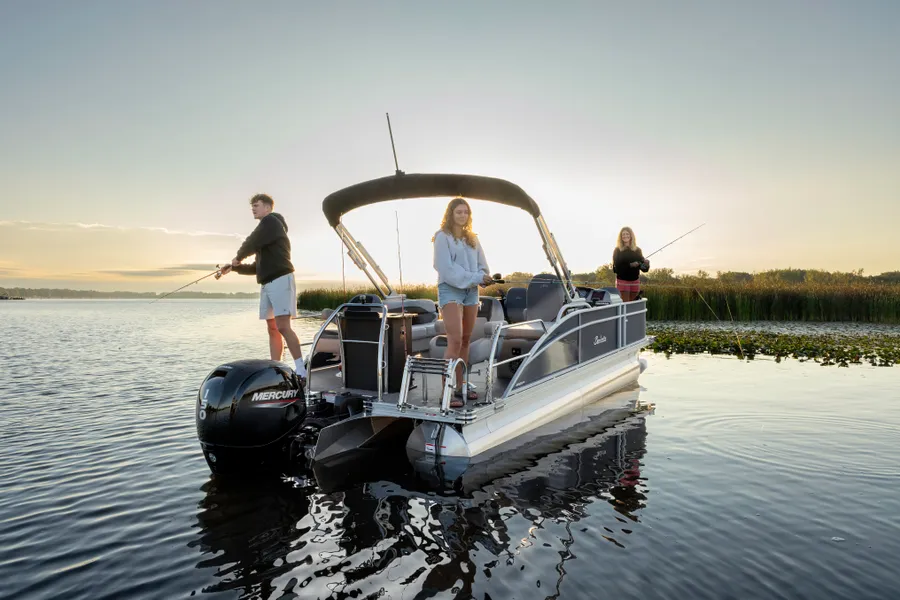 Four Tips for Pontoon Boating on Saltwater