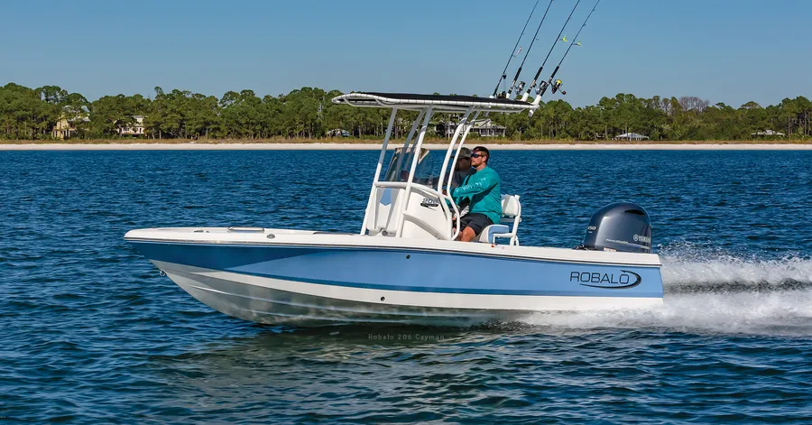 Summer Heat Boating: Comfort, Hydration, and Boat Care 