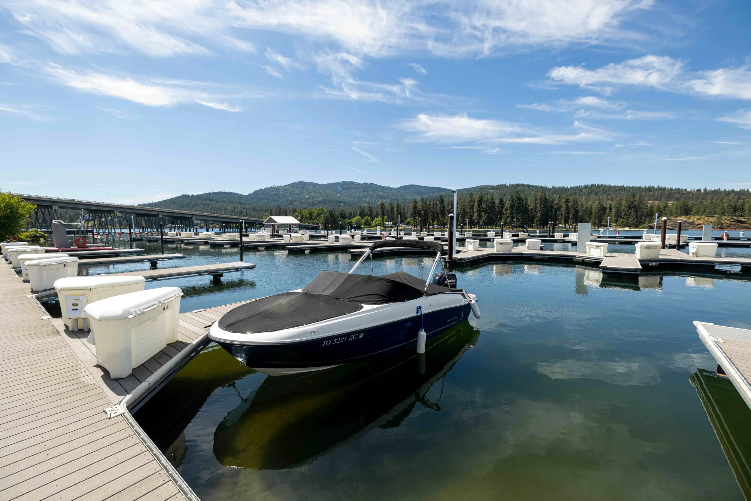 Moorage & Marinas