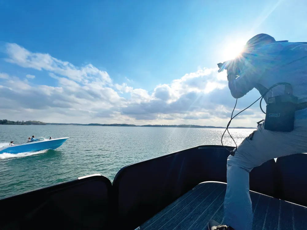 Sailfish 226DC Photoshoot: Capturing the Art of Boating Bliss