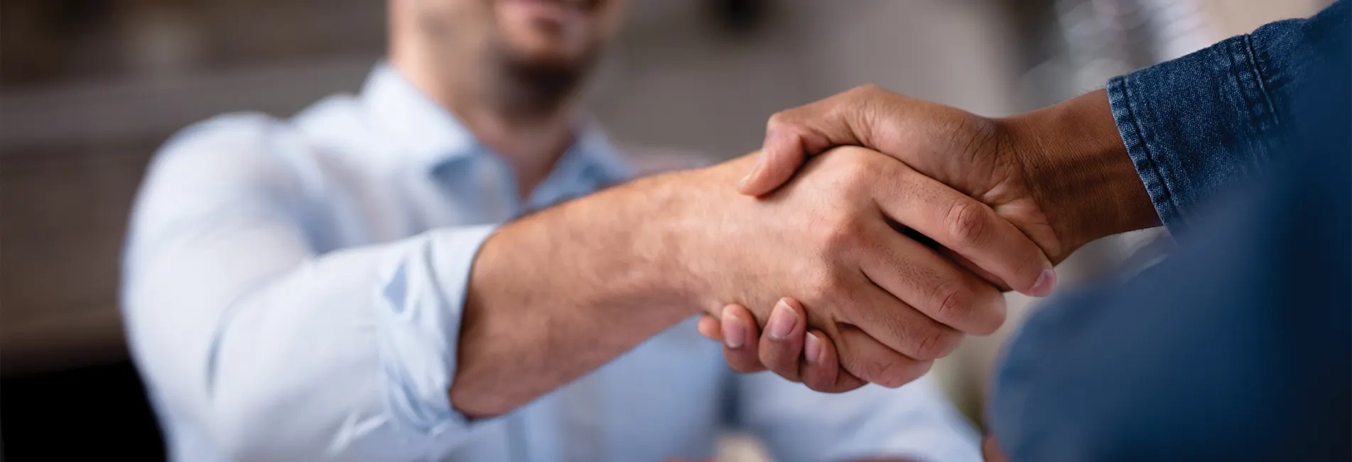 hand shake - become a dealer banner